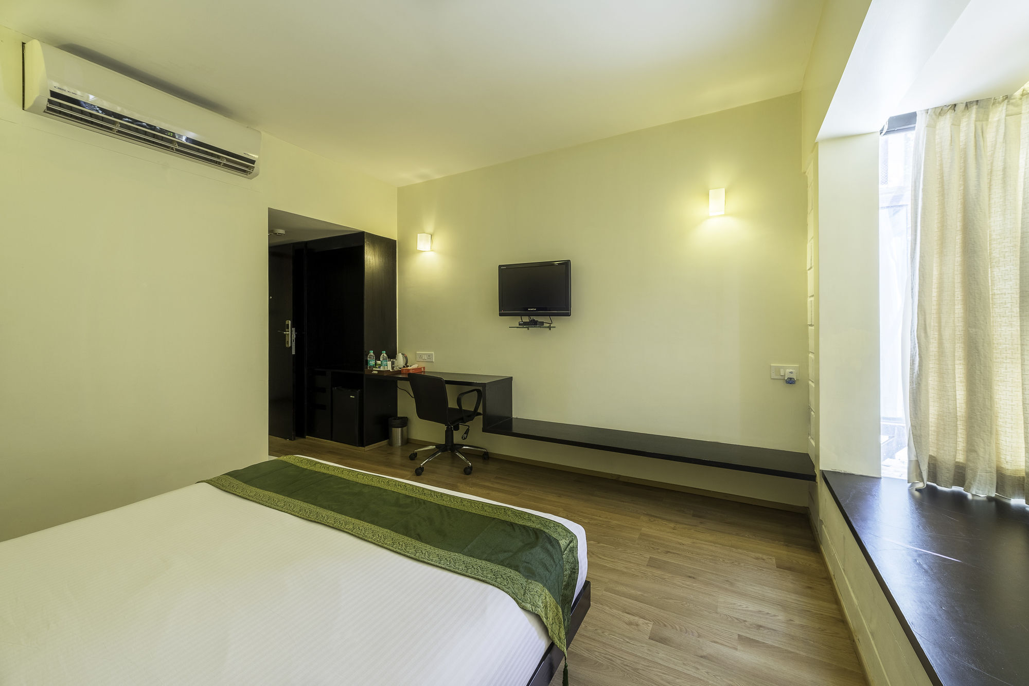 Treebo Trend Spektrum Suites Mysore Exterior foto